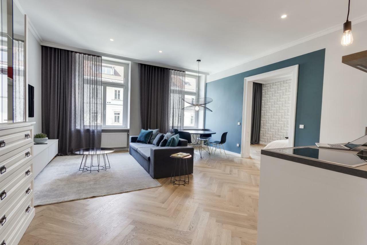 Fine Two Bedroom Trdinova Apartment Ljubljana Buitenkant foto